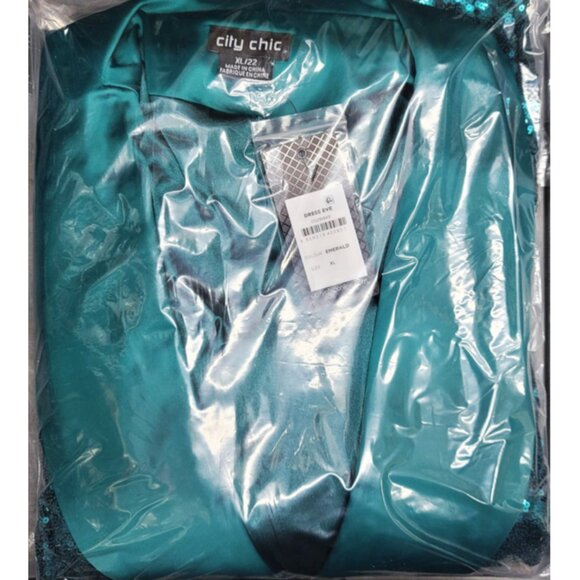 NWT City Chic Emerald Green Sequin Double Breasted Button Front Mini Dress 22 - Picture 7 of 11